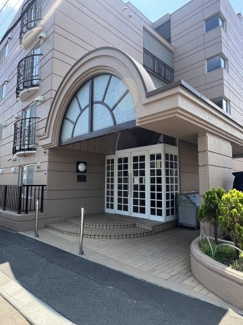 【エントランス】 | メゾンドルチェ山の手  | 段差の少ない集合エントランス♪