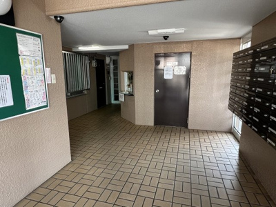 【ロビー】 | メゾンドルチェ山の手  | エントランスホール内・管理室があります♪愛想のよい管理員さん日勤で管理状態も良好です♪