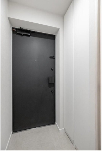 ユーレジデンス目黒東山　フリーレント1ヵ月　築浅　礼金0の玄関