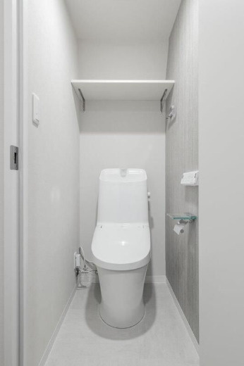 ユーレジデンス目黒東山　フリーレント1ヵ月　築浅　礼金0のトイレ