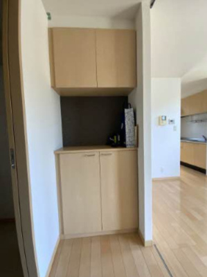 【玄関】 | ピースフル樫の前 | 同間取り別部屋写真です。