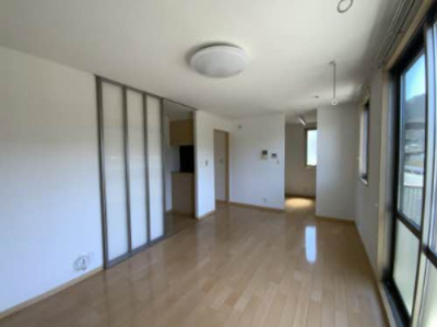 【居間・リビング】 | ピースフル樫の前 | 同間取り別部屋写真です。