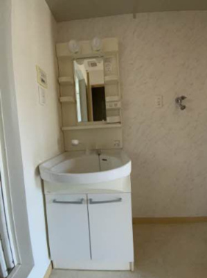 【洗面所】 | ピースフル樫の前 | 同間取り別部屋写真です。