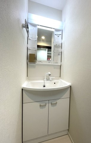 ハーモニーテラス平井Ⅶの洗面所|別号室イメージの為、現状を優先致します。