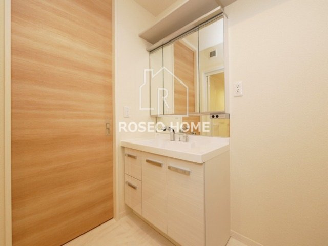 シャーメゾン島之内の洗面所|同マンション別部屋：参考写真