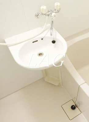 【洗面所】 | プランドール森戸 | 洗面台です。