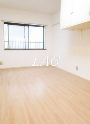 【居間・リビング】 | ドムール弥生町 | 洋室のお部屋です。