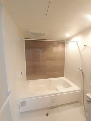 【浴室】 | ヴァンヴェール西浜ＲＳ | 落ち着いた空間のお風呂です