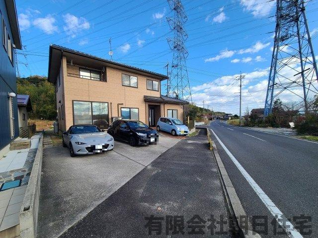 【前面道路含む現地写真】 | 矢田町中古戸建 | 前面道路含む現地写真です
