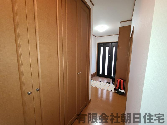 【玄関】 | 矢田町中古戸建 | 落ち着いた玄関です