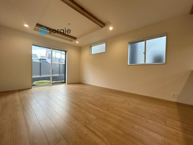 川越市仙波町3丁目3期全4棟　新築戸建の居間・リビング|令和7年12月19日撮影。