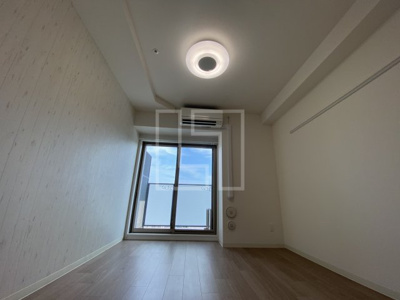 【居間・リビング】 | プレサンス立売堀ベルヴィル | プレサンス立売堀ベルヴィル　洋室