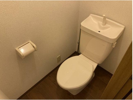 中野区江古田４丁目のアパートのトイレ