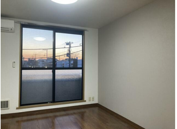 中野区江古田４丁目のアパートの居間・リビング