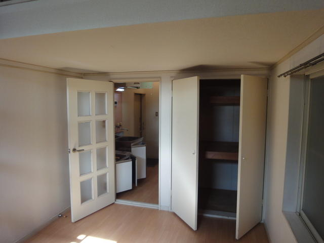 カーサランド津田沼の居間・リビング