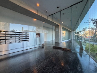 【エントランス】 | イプセ学芸大学