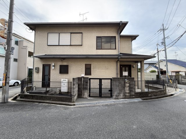 豊中市千里園3丁目戸建