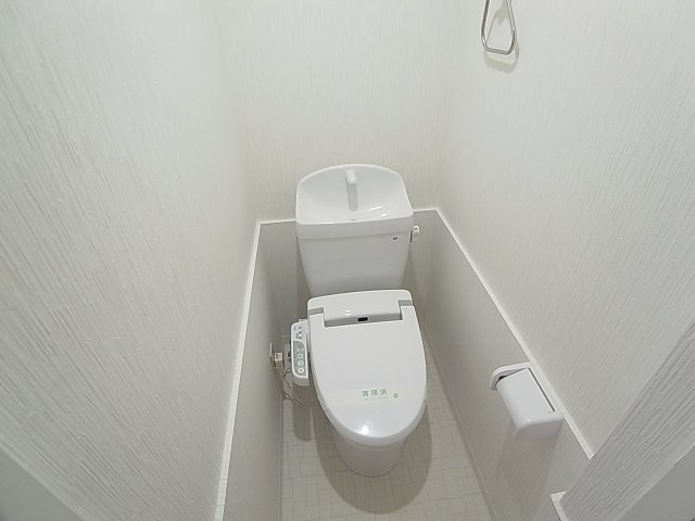 オレンジマンションのトイレ|ウォシュレット完備