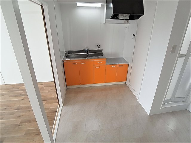 オレンジマンションの居間・リビング|ダイニングスペース