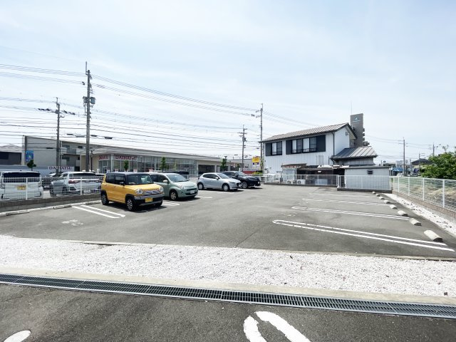 ベレオ　アトリエール住吉の駐車場