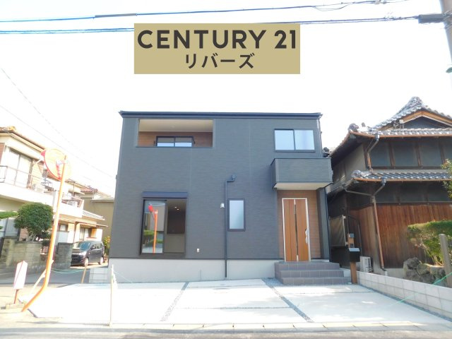 あま市二ツ寺六町の新築一戸建の外観|☆限定１棟☆　　新価格！！いつでもご案内出来ます♪（お問合せ当日、平日、水曜、夜間でもＯＫ）　希少な５LDK！　駐車並列３台ＯＫ！　ＷＩＣ含む全居室収納完備＆ホール収納＆パントリーの収納豊富物件！