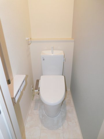 あま市二ツ寺六町の新築一戸建のトイレ|◇トイレ◇　　１、２階シャワートイレ　節水タイプ　　