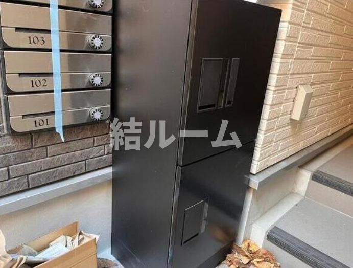 板橋区新河岸３丁目のアパートのエントランス