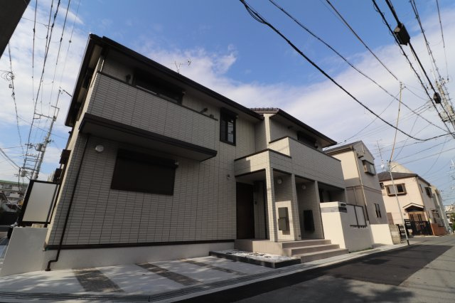 セジュール茨木駅前の外観