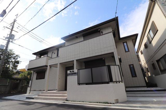 セジュール茨木駅前の外観