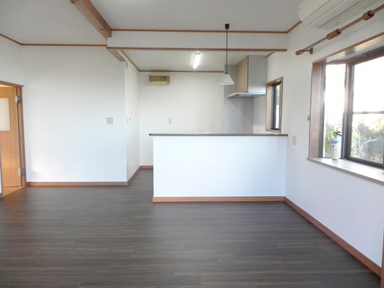 【居間・リビング】 | 大室高原別荘地　戸建