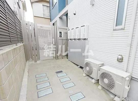 練馬区春日町２丁目のアパートのエントランス