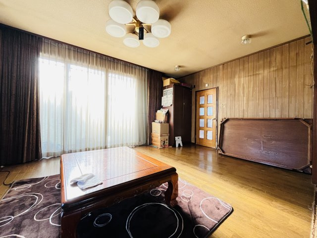 【居間・リビング】 | 熊谷市玉井　中古戸建