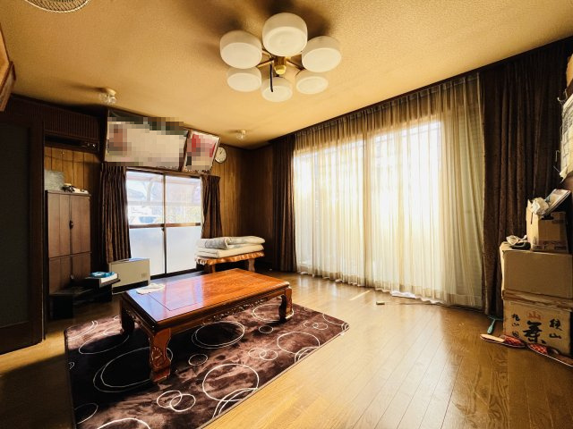 【居間・リビング】 | 熊谷市玉井　中古戸建