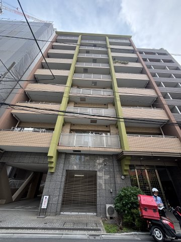 パレステュディオ新宿御苑の外観