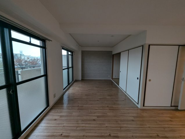 エスポワール南清水の居間・リビング