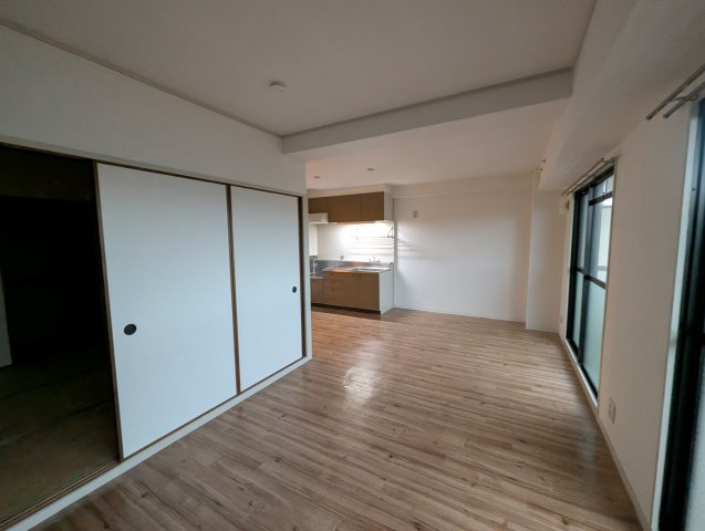 エスポワール南清水の居間・リビング