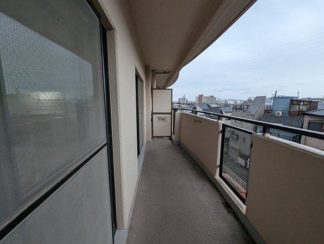 エスポワール南清水のバルコニー