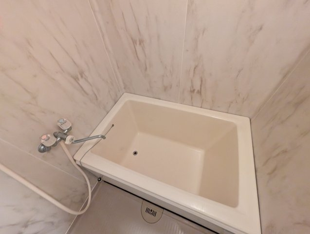 エスポワール南清水の浴室