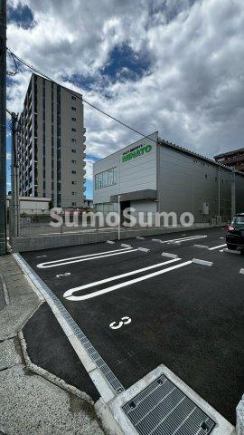 D-ROOM　KAWAZOEの駐車場