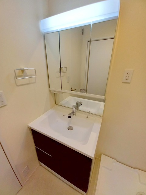 滝野川ヘーベルメゾンの洗面所|★他号室写真★独立洗面台★