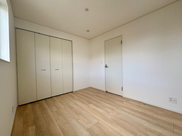 筑後市下北島第5　1号棟の洋室