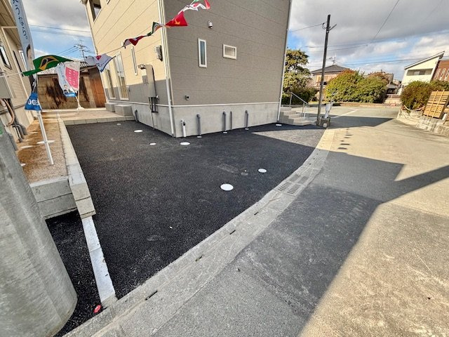 筑後市下北島第5　1号棟の駐車場|駐車スペースはゆとりの広さ