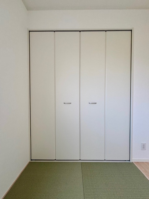 筑後市下北島第5　1号棟の収納