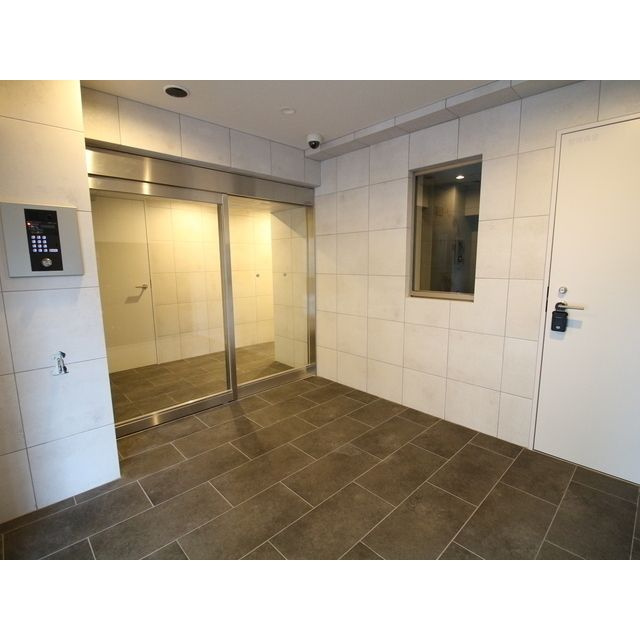 プレール・ドゥーク西新井のエントランス