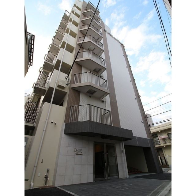 プレール・ドゥーク西新井の外観