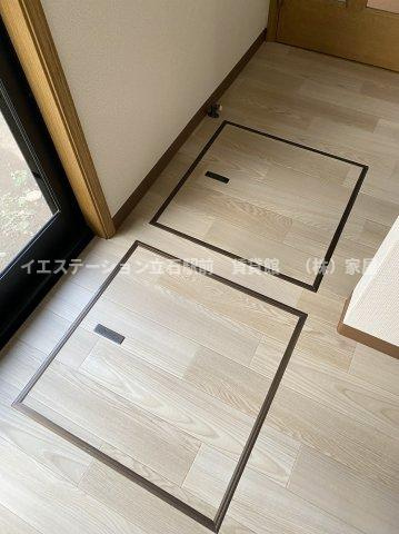東立石3丁目貸住宅の収納|床下にも収納あり。
