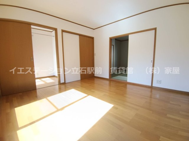 東立石3丁目貸住宅の洋室
