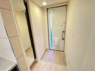 【玄関】 | Ｌｅａｆａ森小路 | ※別室参考画像