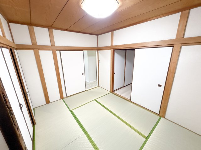 西松ヶ丘一戸建ての和室