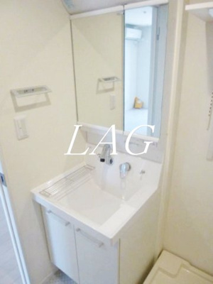 【洗面所】 | ラグシエール目黒洗足 | 独立洗面台です。